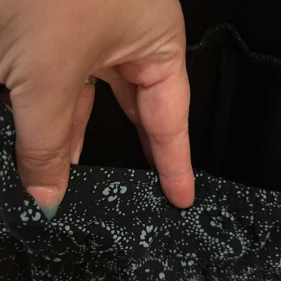 BP Black and White Paisley V-Neck Flutter Sleeve Dress 90s “skater dress” vibes - Picture 15 of 17